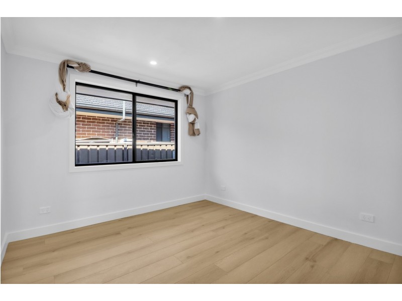 5 Eleanor Crescent, Rooty Hill NSW 2766