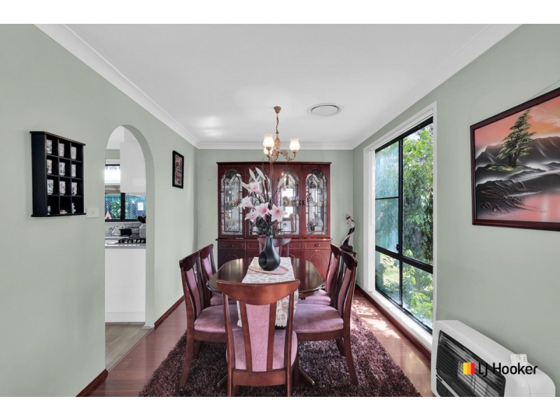 8 Millard Crescent, Plumpton NSW 2761