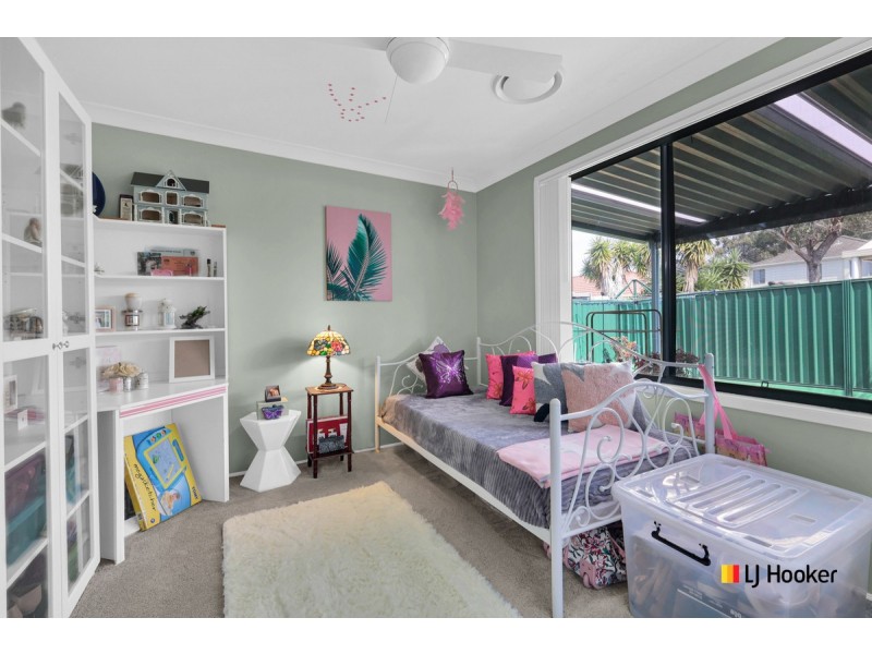 8 Millard Crescent, Plumpton NSW 2761