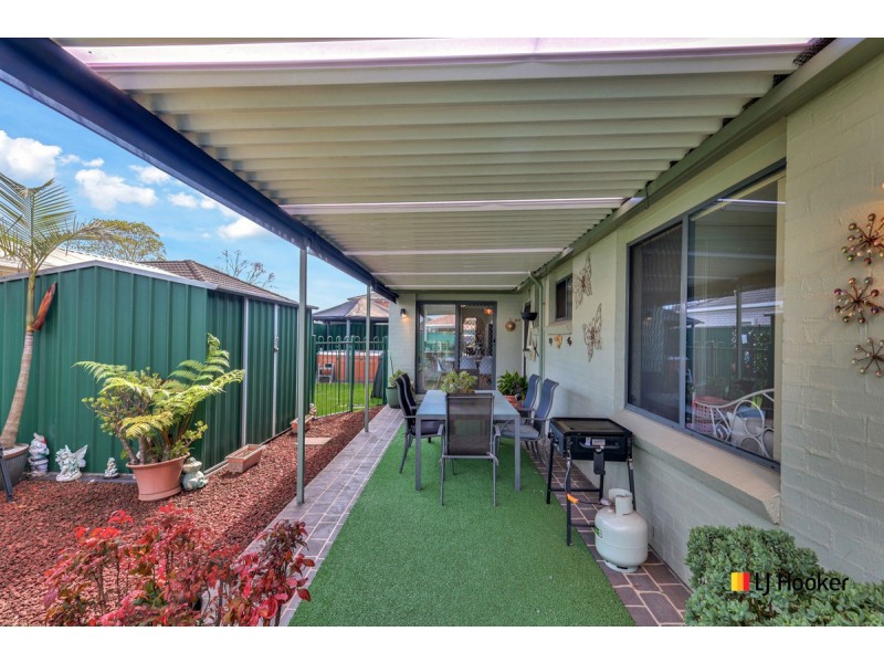 8 Millard Crescent, Plumpton NSW 2761