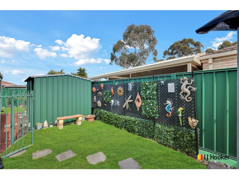 8 Millard Crescent, Plumpton NSW 2761