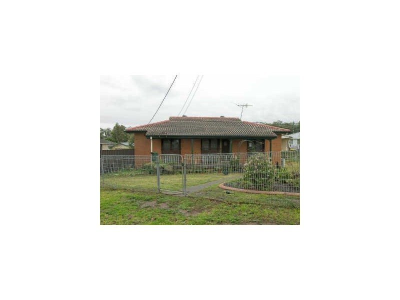 8 Idriess Crescent, Blackett NSW 2770