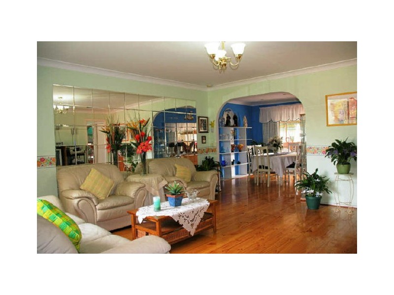 4 Peony Place, Quakers Hill NSW 2763