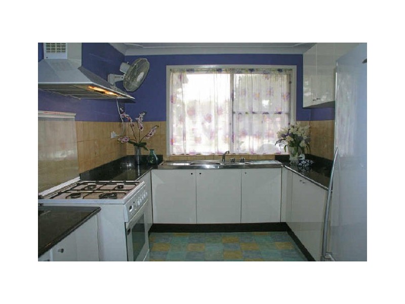 4 Peony Place, Quakers Hill NSW 2763