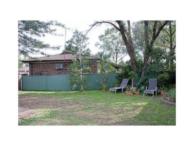 4 Peony Place, Quakers Hill NSW 2763