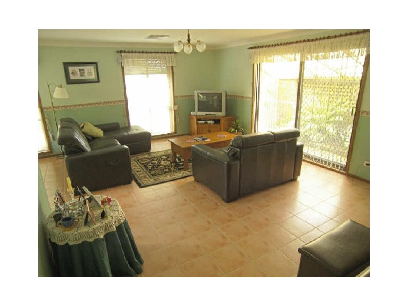 8 Driscoll Avenue, Rooty Hill NSW 2766