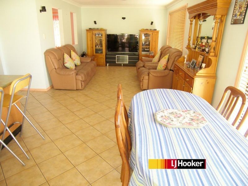 23 Chilton Avenue, Oakhurst NSW 2761