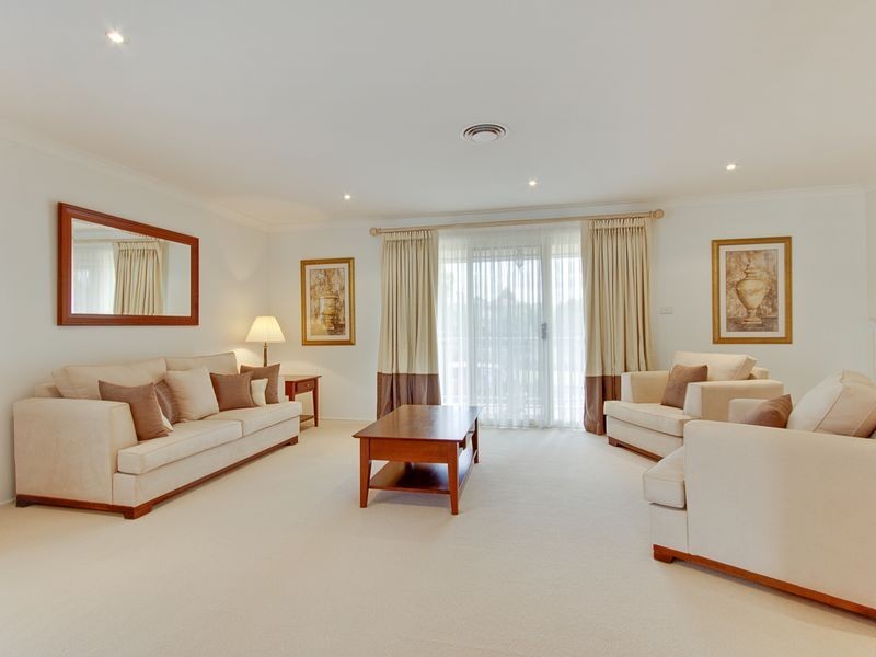 88 Glengarry Drive, Glenmore Park NSW 2745