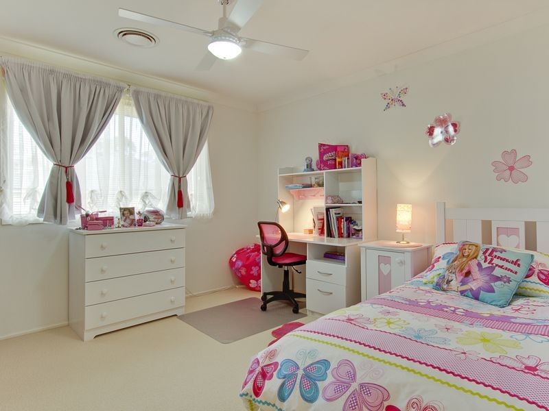 88 Glengarry Drive, Glenmore Park NSW 2745