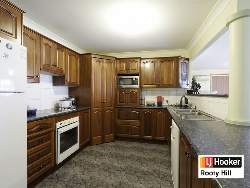 7 Irma Place, Oakhurst NSW 2761