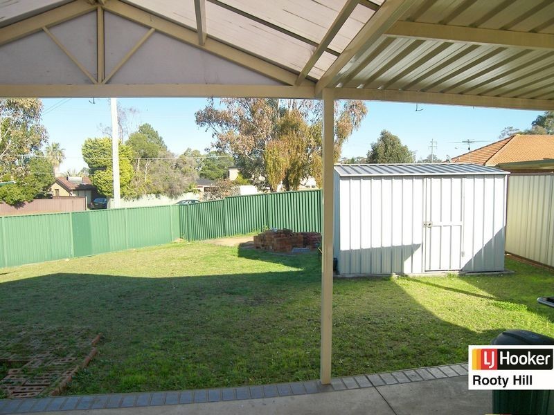 10 Len Close, Plumpton NSW 2761