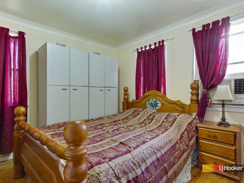 25 Gasmata Crescent, Whalan NSW 2770