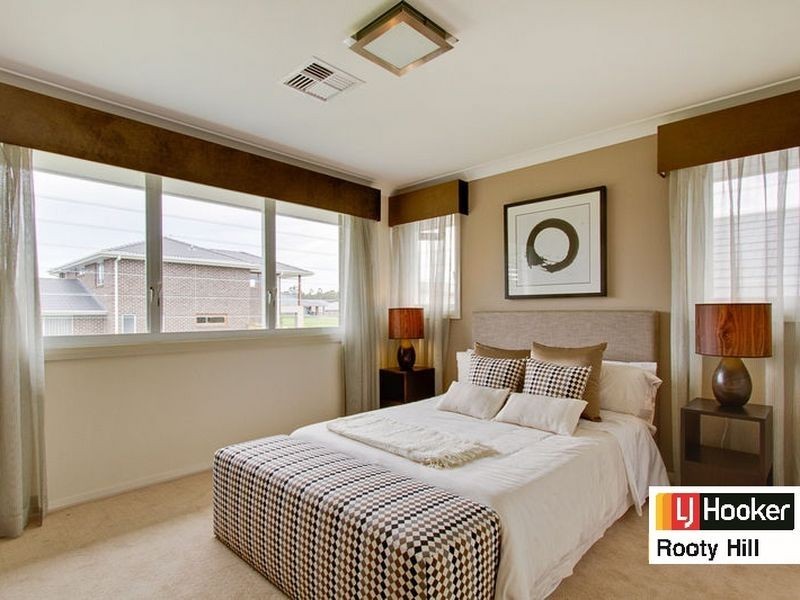 29 Stonecutters Drive, Colebee NSW 2761