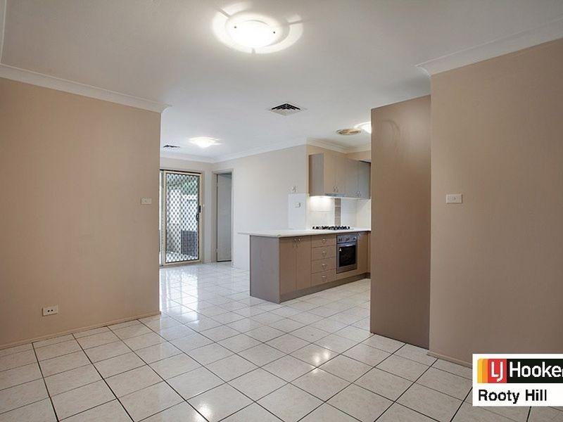 5 Verity Place, Oakhurst NSW 2761