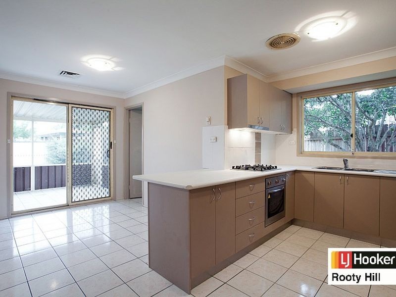 5 Verity Place, Oakhurst NSW 2761