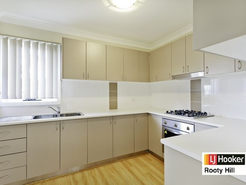 24 Kavieng Avenue, Whalan NSW 2770