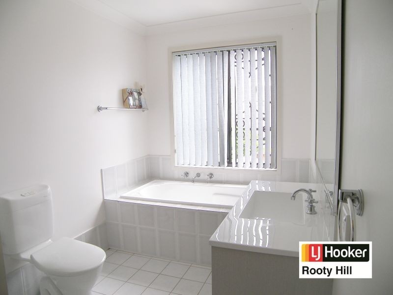 32 Lantana Place, Woodcroft NSW 2767