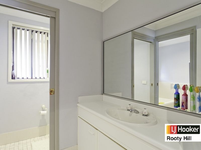 25 Odelia Crescent, Plumpton NSW 2761