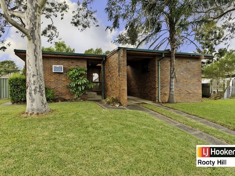 15 Idriess Crescent, Blackett NSW 2770