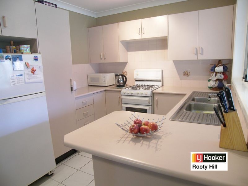 27 Tulipwood Drive, Colyton NSW 2760