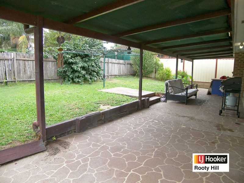 27 Tulipwood Drive, Colyton NSW 2760