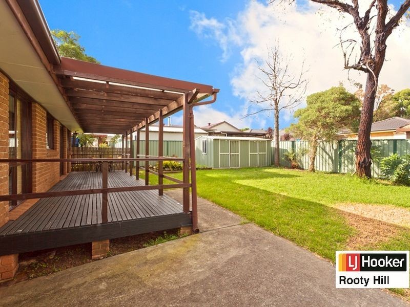 2 Cadell Glen, St Clair NSW 2759