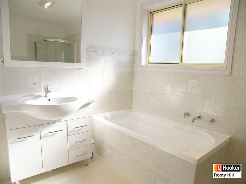 1/33 Doonside Crescent, Blacktown NSW 2148