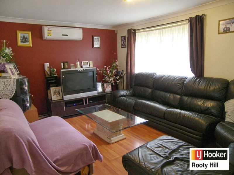 34 Beaconsfield Road, Rooty Hill NSW 2766