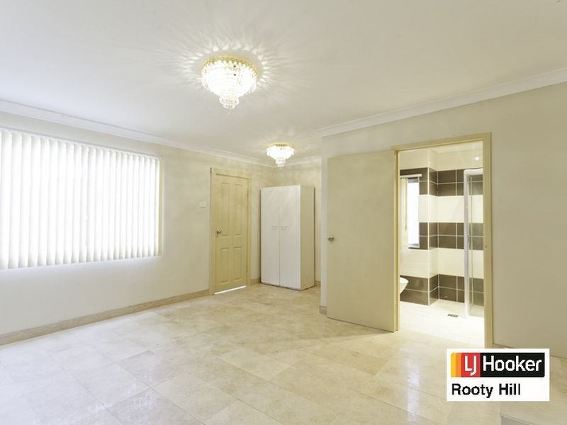 52 Nella Dan Avenue, Tregear NSW 2770