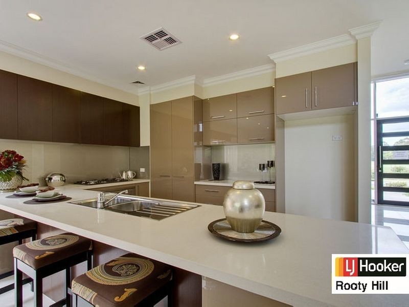 29 Stonecutters Drive, Colebee NSW 2761