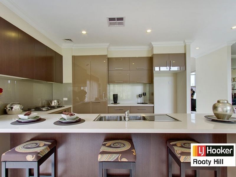 29 Stonecutters Drive, Colebee NSW 2761