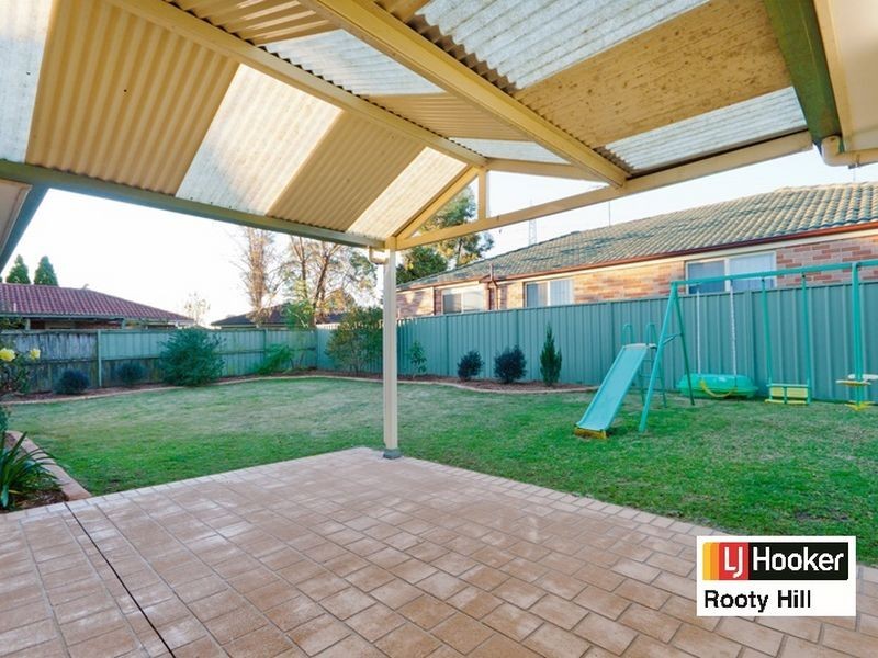 1 Butcherbird Place, Glenmore Park NSW 2745