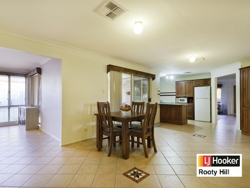 1 Butcherbird Place, Glenmore Park NSW 2745