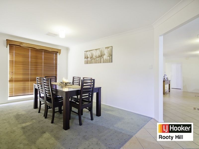 1 Butcherbird Place, Glenmore Park NSW 2745