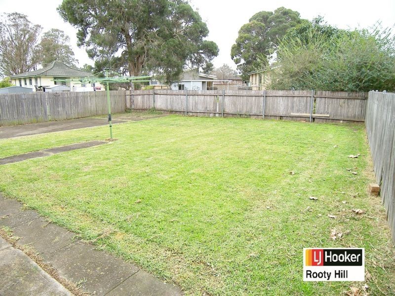 24 Koomooloo Crescent, Shalvey NSW 2770