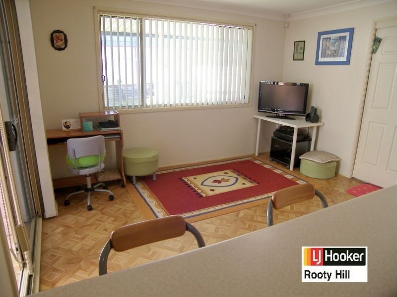 24 Sperring Avenue, Oakhurst NSW 2761