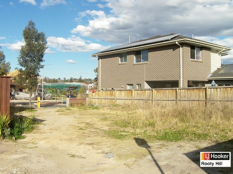 28 Caddies Boulevard, Rouse Hill NSW 2155