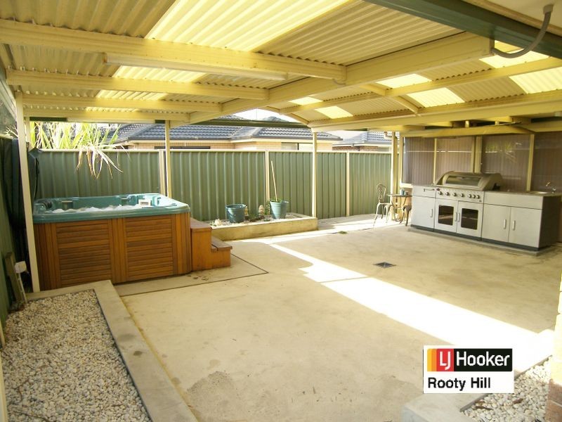 105 Brussels Crescent, Rooty Hill NSW 2766