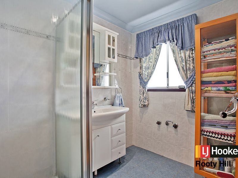 4 Chris Place, Dean Park NSW 2761