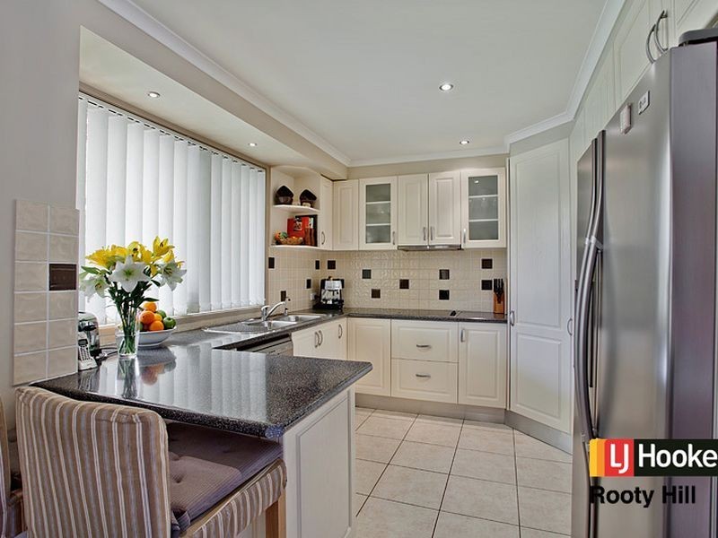 4 Alden Grove, Oakhurst NSW 2761