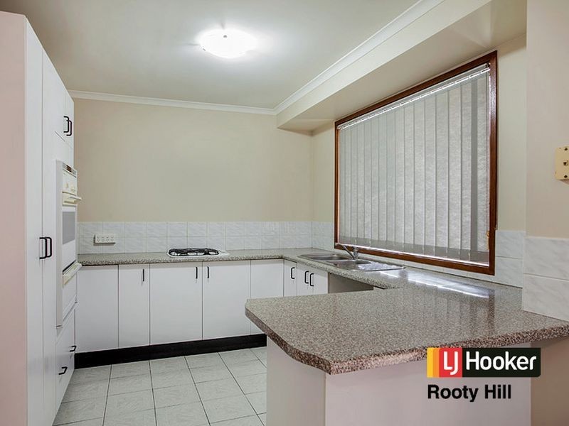 11 Natalie Place, Oakhurst NSW 2761