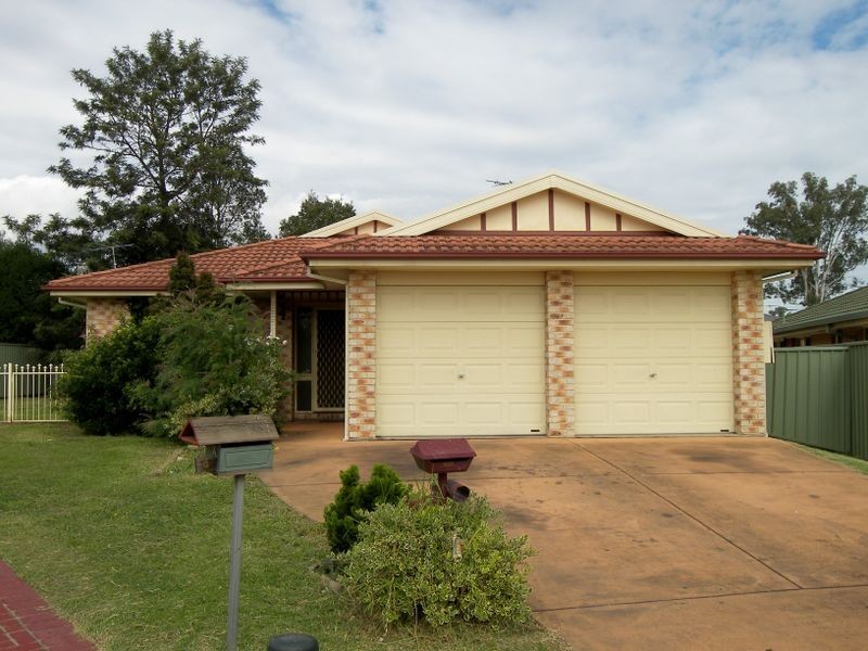 2 Paradise Close, Plumpton NSW 2761