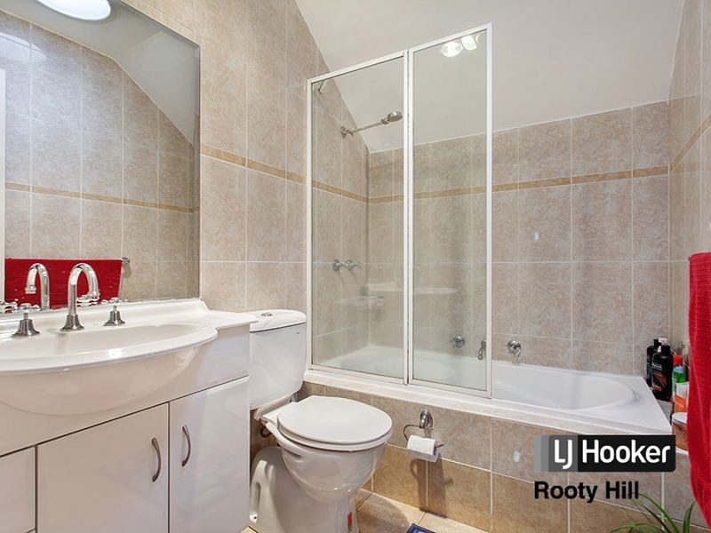 1/12 Brisbane Street, Oxley Park NSW 2760