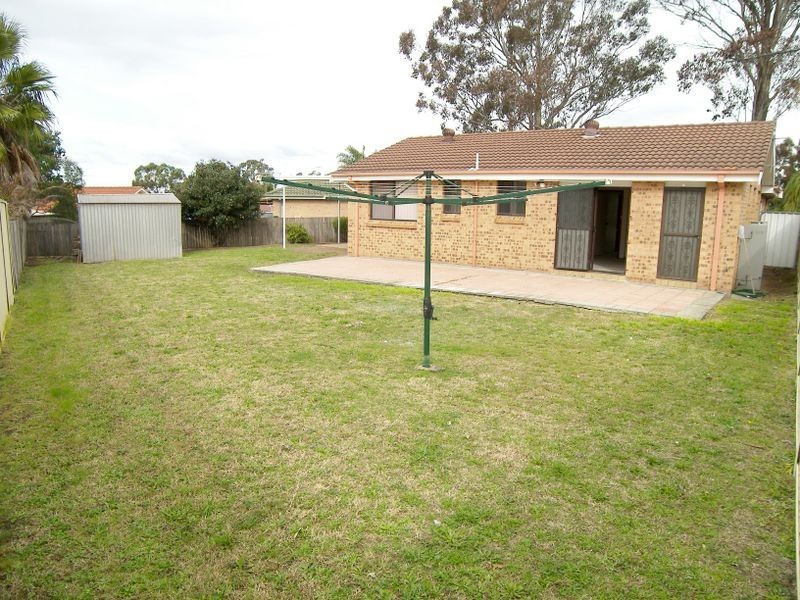 77 Aminta Crescent, Hassall Grove NSW 2761