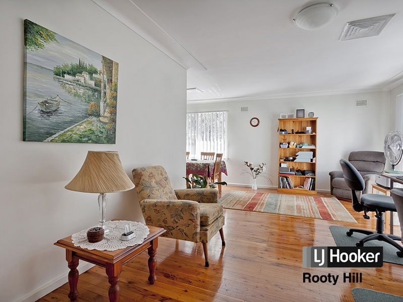 13 Fearn Street, Toongabbie NSW 2146