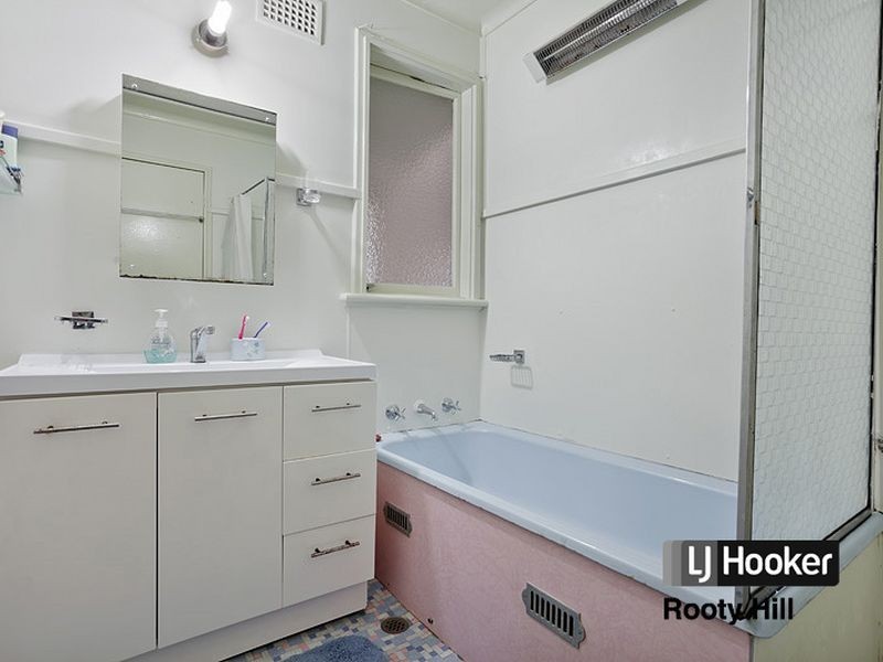 13 Fearn Street, Toongabbie NSW 2146