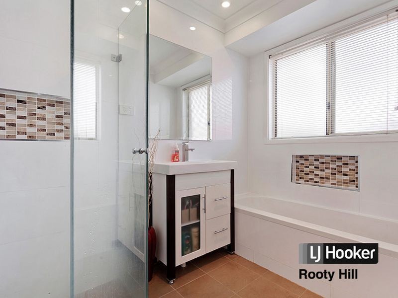 30 Brussels Crescent, Rooty Hill NSW 2766