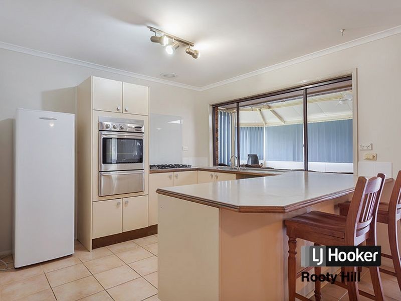 12 Beverly Place, Plumpton NSW 2761