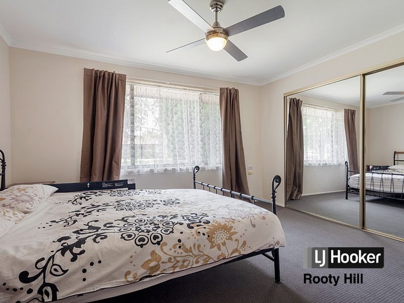 12 Beverly Place, Plumpton NSW 2761