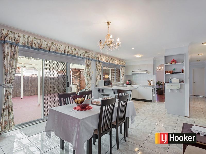 17 Toucan Crescent, Plumpton NSW 2761